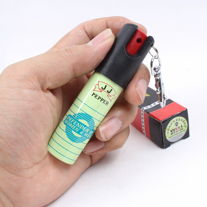 防身噴霧應(yīng)該怎么使用？